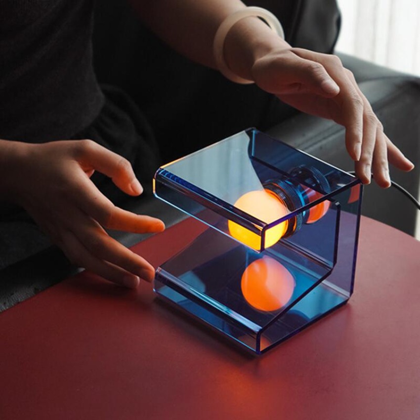 Modern Acrylic Cube Table Lamp - đánh giá và giá Desk Setup Minimalist