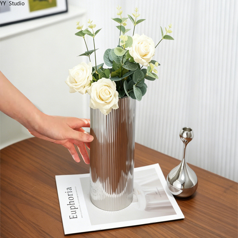 Luxury Stainless Steel Vase No - đánh giá và giá Desk Setup Minimalist