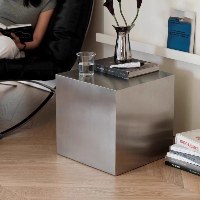 Italian Stainless Steel Side T - đánh giá và giá Desk Setup Minimalist